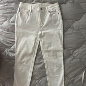 White House Black Market Skinny Crop Jeans. White Size 4